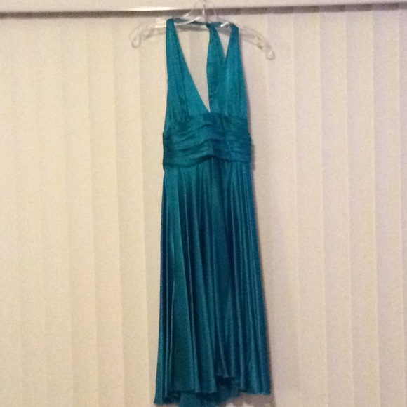 Green Halter Dress - Picture 5 of 5